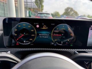 Mercedes-Benz Clase A 180D BUSINESS Automatico