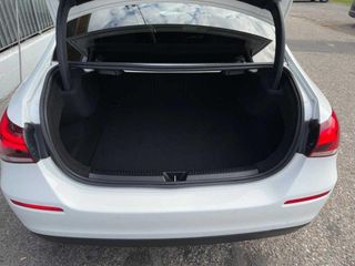 Mercedes-Benz Clase A 180D BUSINESS Automatico