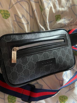 Riñonera Gucci Negra