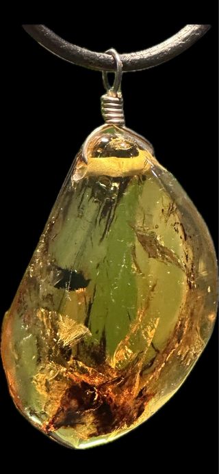 Colgante de ámbar auténtico