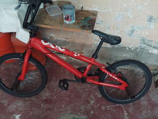 Bicicleta BMX Roja