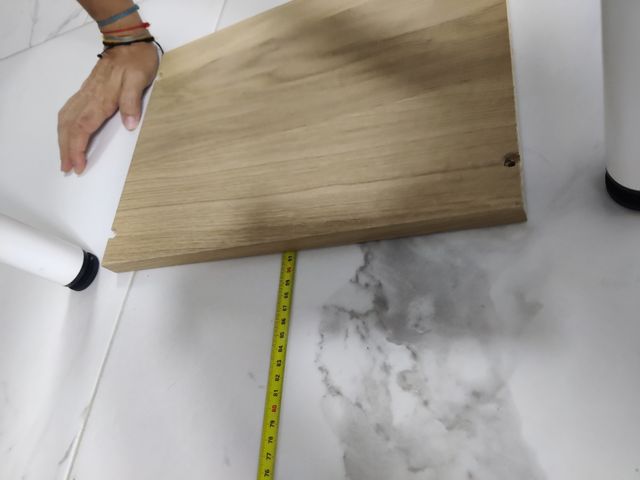 Oferta finde. Mesa reuniones Ikea madera.