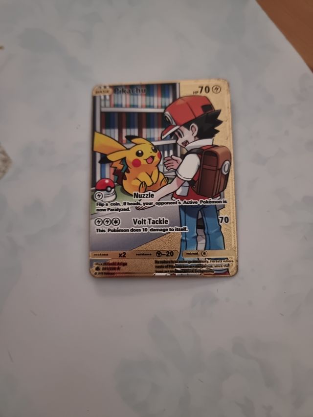 Carta Pokémon Dorada Pikachu