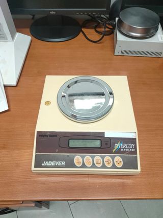 Balanza de precisión JADEVER