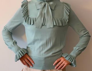 Jersey Zara cuello lazo y volantes