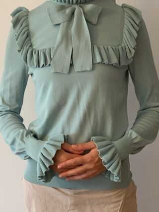 Jersey Zara cuello lazo y volantes