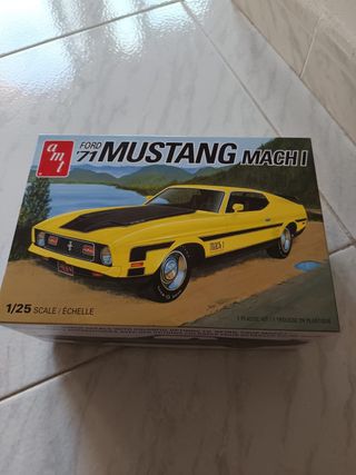 Maqueta Ford Mustang Mach I 1/25 AMT