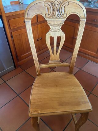 Mesa redonda madera pino y 4 sillas