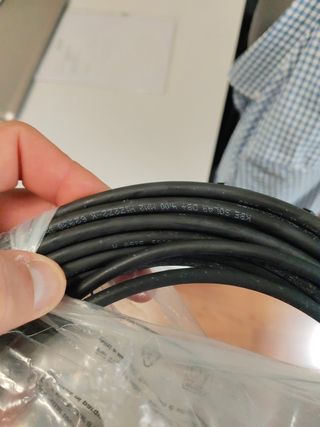 Cable solar con conectores