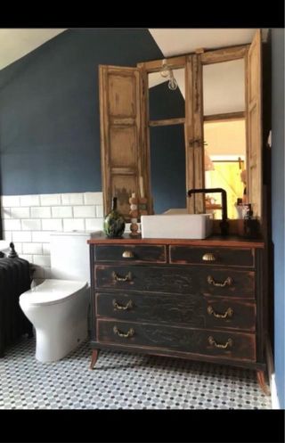 Persiana con specchio in legno e vetro