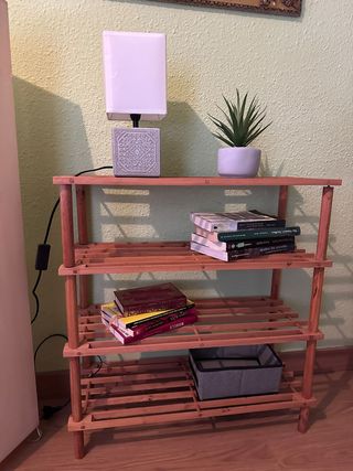 Estantería de madera