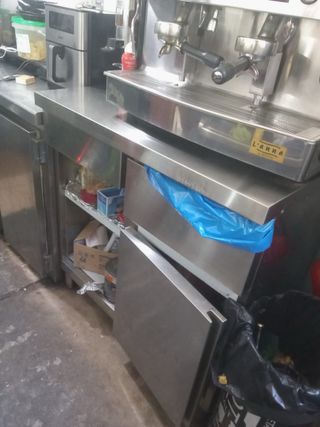 Mesa para cafetera