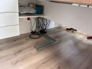 Conjunto de 4 mesas de Escritorio con Cajonera