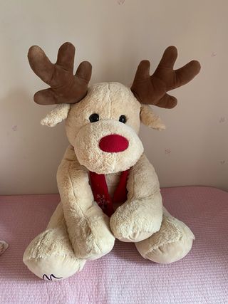Reno Marionnaud París. Peluche decoración Navidad.