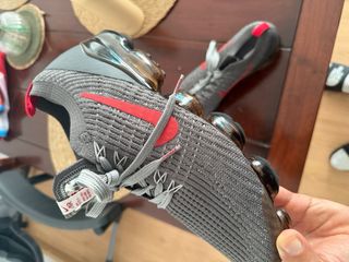 Nike Vapormax Talla 44 Gris/Rojo