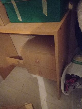 Mesa de escritorio de madera