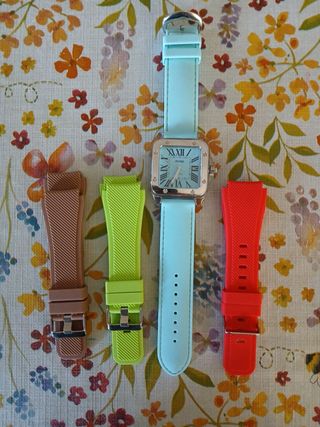 Reloj con correas intercambiables