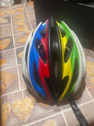 Casco bici MET nero e rosso usato 
casco salice 