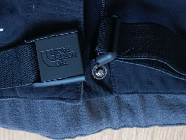 Pantalones The North Face TNF Apex Negros