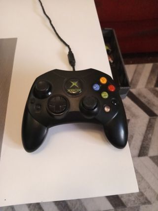 Xbox Classic negra. 
