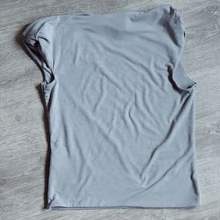 Camiseta gris Divided de h y m