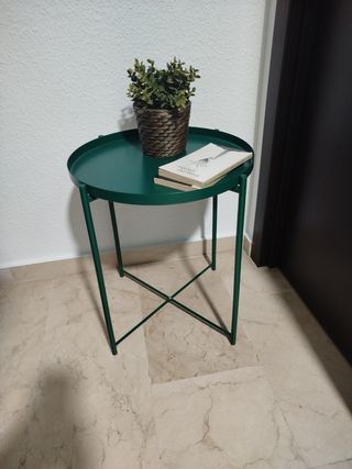 Tavolo laterale in metallo verde IKEA