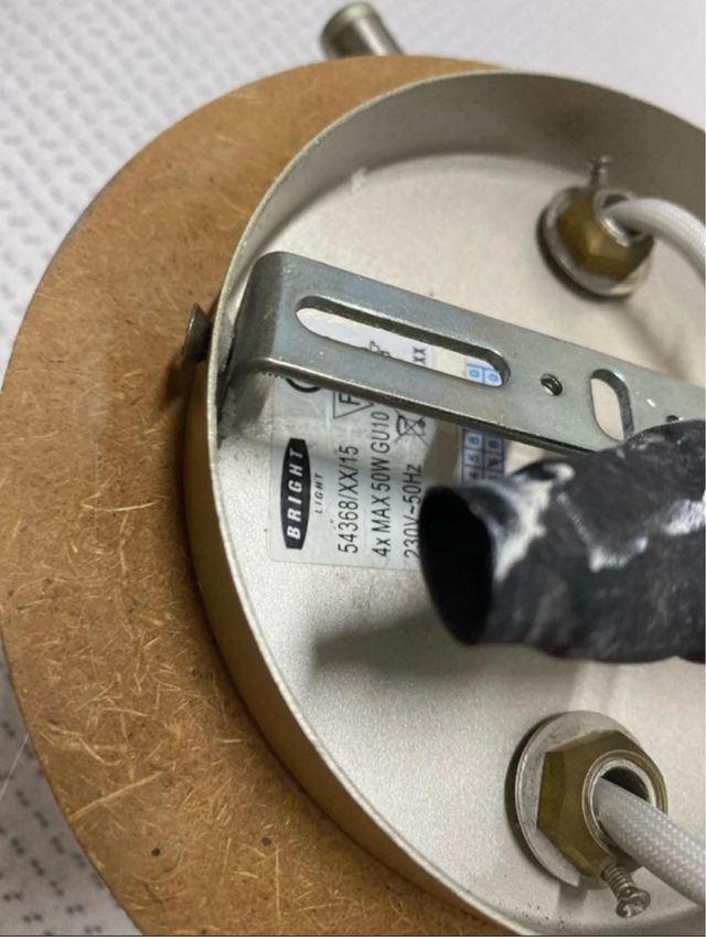 Lámpara LED flexible metal y madera 77-137cm