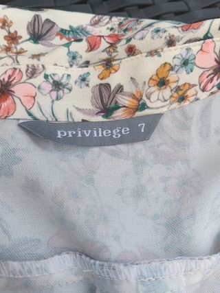 Blusa floral manga larga