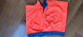 Pantalón corto hombre Olaian naranja y azul 