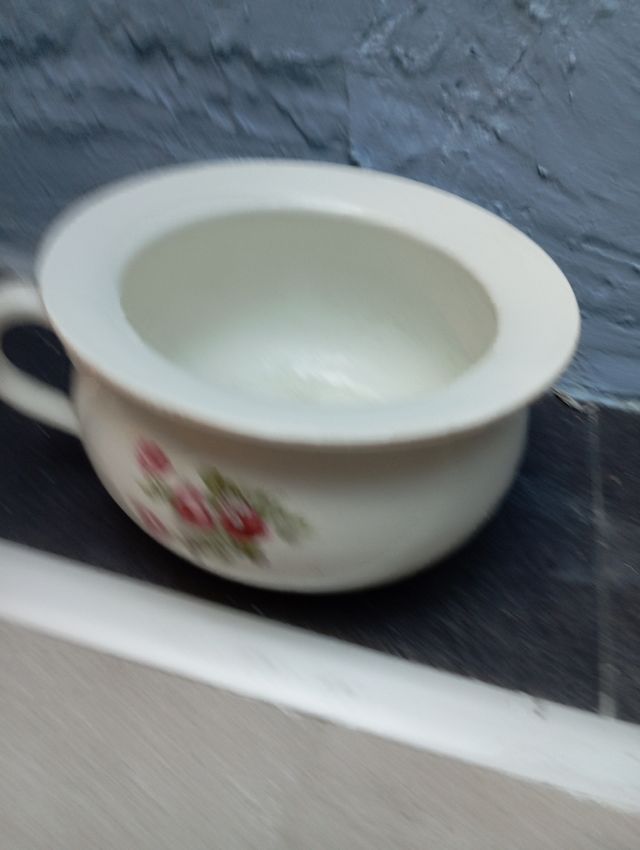 Jarrón y lebrillo antiguo con peana porcelana