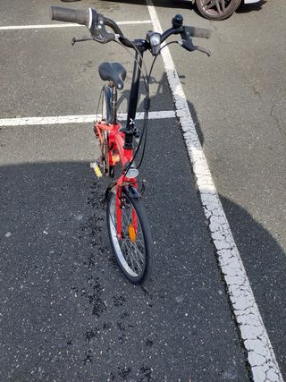 Bicicleta plegable Btwin roja