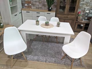 MESA/COMEDOR NORDICA + 4 SILLAS
