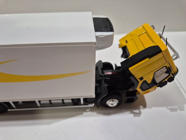 Renault Premium Distribución 1/43 Eligor