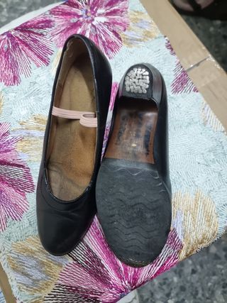 Zapatos de flamenca negros