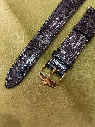 Correa de cocodrilo Rolex negra con hebilla de oro