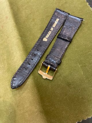 Correa de cocodrilo Rolex negra con hebilla de oro