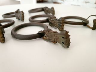 Argollas cortina latón antiguas.