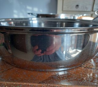 Tegame in acciaio inox  con coperchio