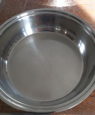 Tegame in acciaio inox  con coperchio
