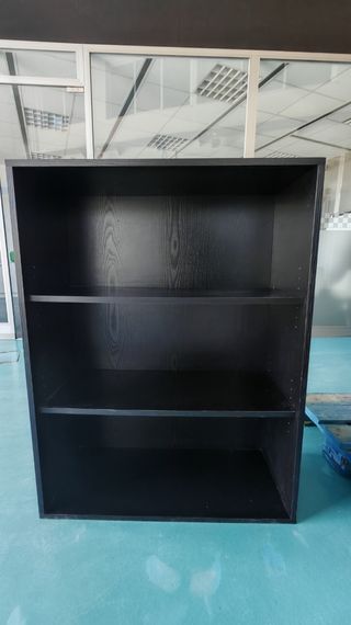 2 Estanterías Negras de Madera