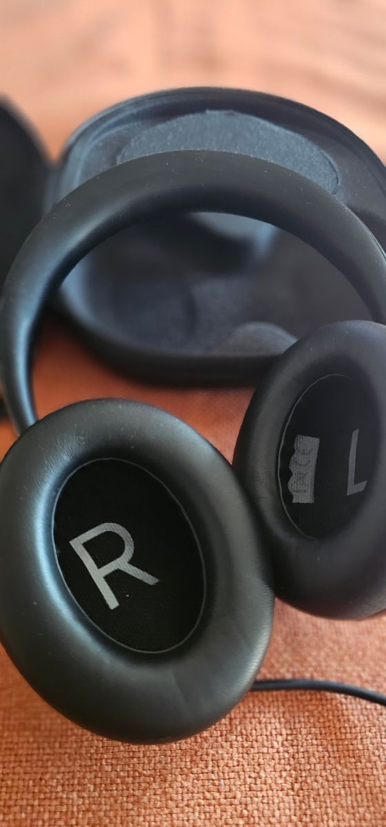 Cascos Bose NC 700 Negros