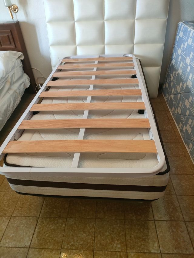 Cama 90 compuesta por somier y colchón