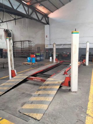 Elevador 12.000KG 4 columnas