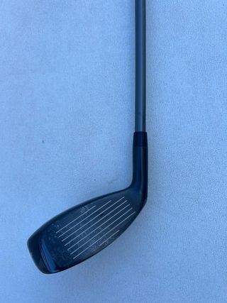 Palo de golf. Híbrido 4