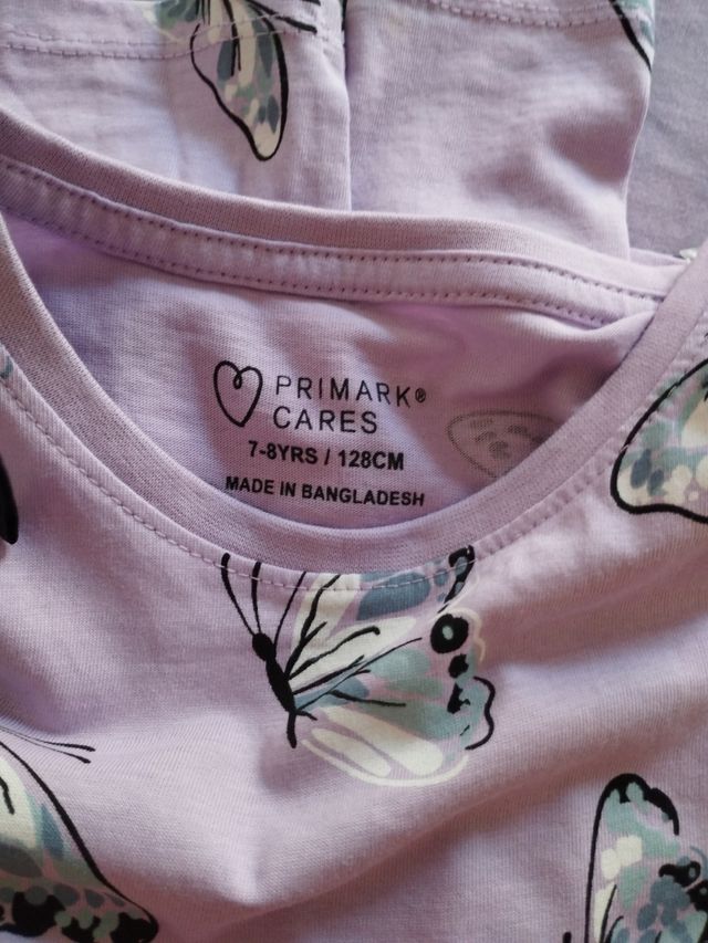 Una malla yDos camisetas de manga larga con maripo