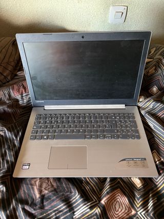 Lenovo IdeaPad 320 7th Gen Plata