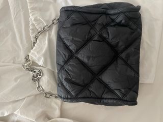 Bolso Bimba y Lola Negro Acolchado Cadena