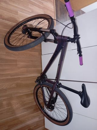 Cube Flying Circus Dirt 24" Bici