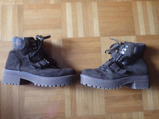 Botines marrones talla 41