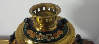 Elegante Samovar Eléctrico Decorado